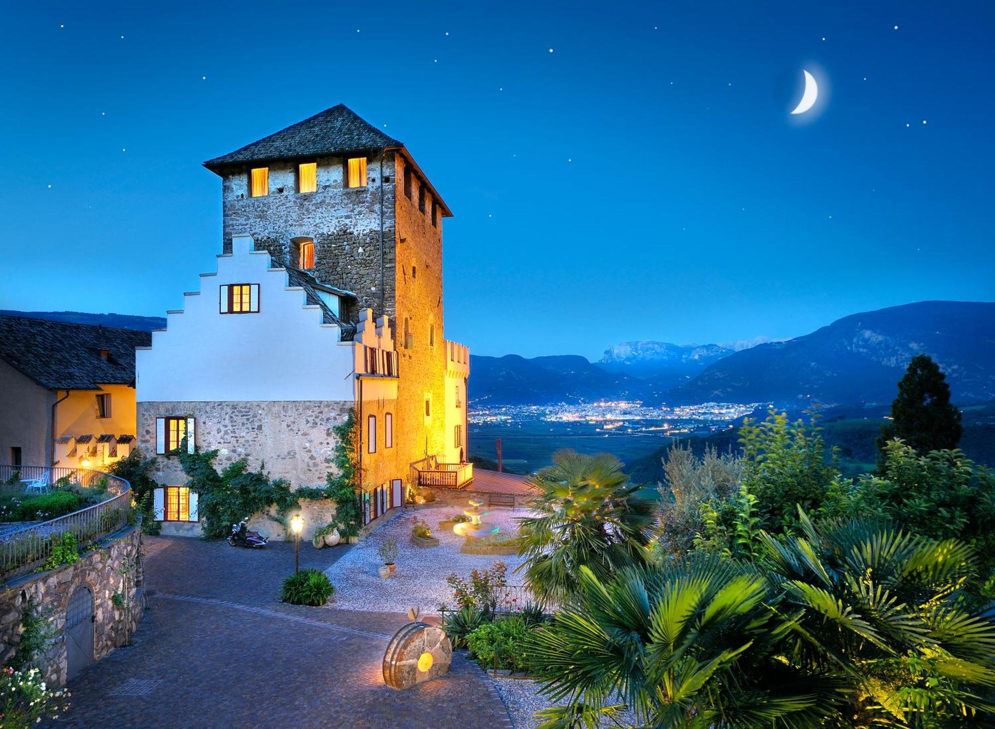Schloss Hotel Korb Аппиано-Сулла-Страда-дель-Вино Экстерьер фото