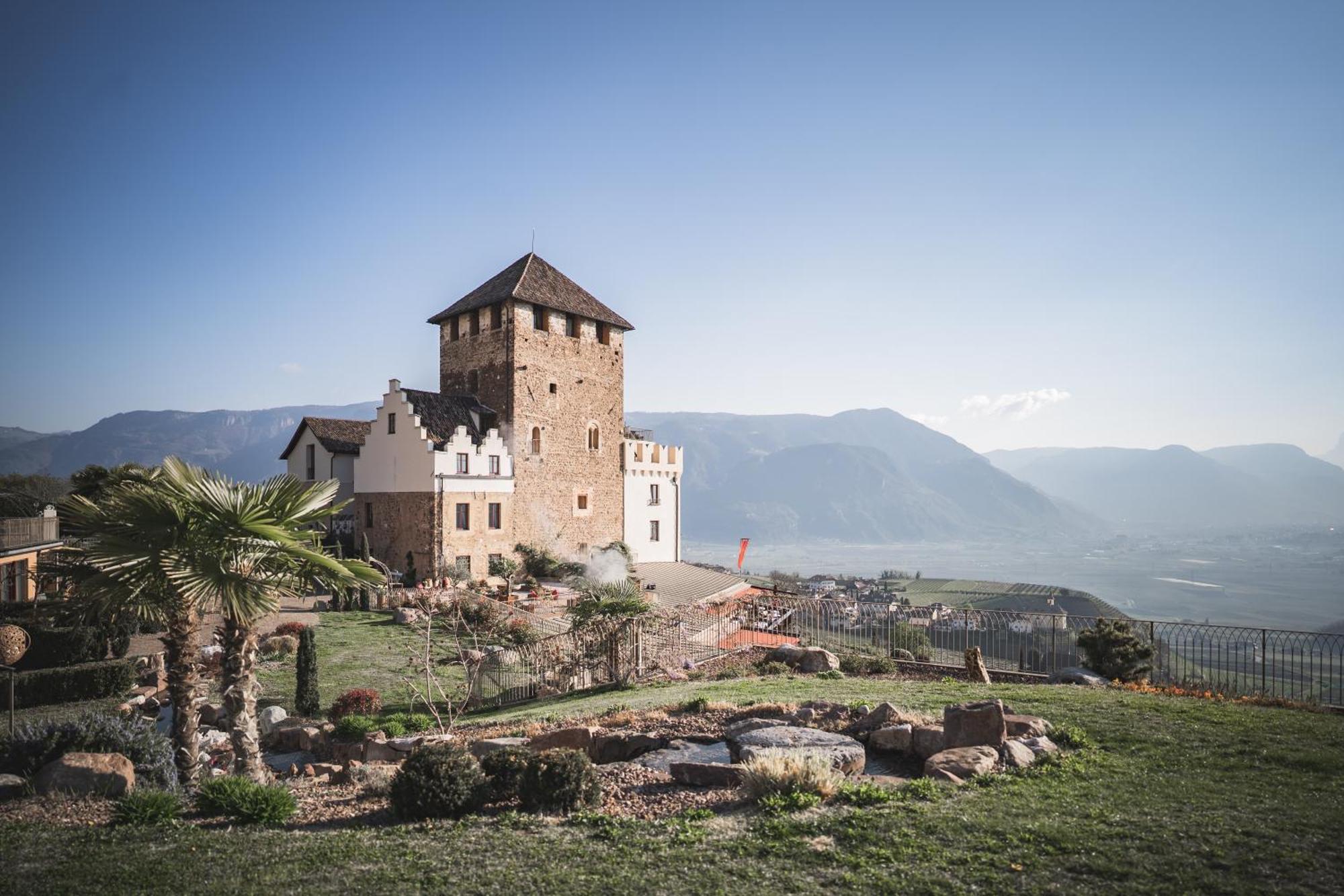 Schloss Hotel Korb Аппиано-Сулла-Страда-дель-Вино Экстерьер фото